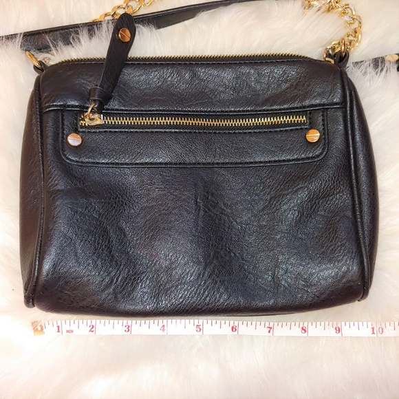 bp Bags Bp Black Crossbody Gold Chain Bag Poshmark